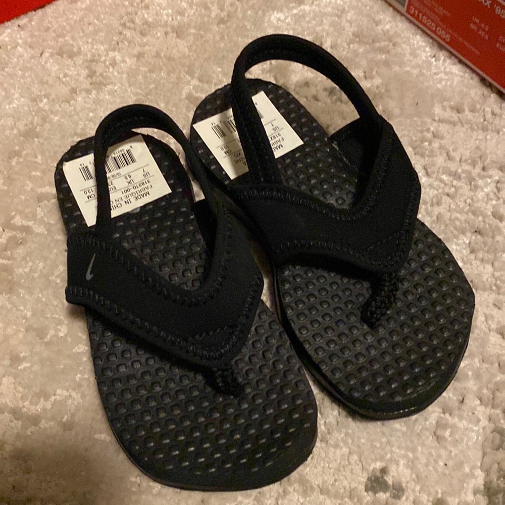 Boys Nike sandals